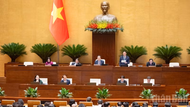 Trong ngày làm việc cuối cùng của Kỳ họp thứ 9, Quốc hội sẽ tiến hành biểu quyết thông qua nhiều luật, nghị quyết quan trọng và bế mạc kỳ họp. (Ảnh: DUY LINH)