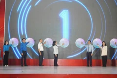 Nghi thức phát động Phong trào “Bình dân học vụ số” giai đoạn 2025-2026. (Ảnh: THẾ ANH)
