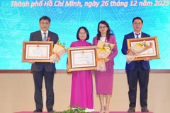 Các tập thể, cá nhân vinh dự nhận Huân chương Lao động do Chủ tịch nước trao tặng.