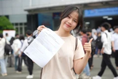 Thí sinh tự tin bước vào kỳ thi.
