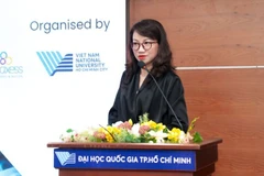 Giáo sư, Tiến sĩ Nguyễn Thị Thanh Mai, Phó Giám đốc Đại học Quốc gia Thành phố Hồ Chí Minh phát biểu tại hội thảo.