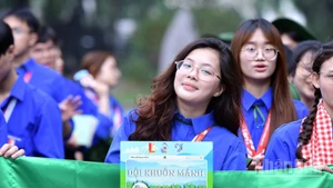 Sinh viên tình nguyện Thủ đô có mặt tại Lễ xuất quân Chiến dịch "Mùa hè xanh" năm 2025. 