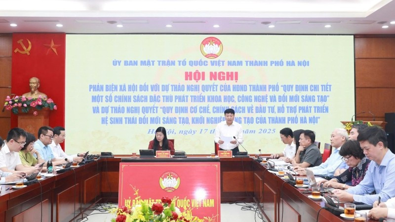 Hội nghị phản biện xã hội do Ủy ban Mặt trận Tổ quốc Việt Nam thành phố Hà Nội tổ chức.
