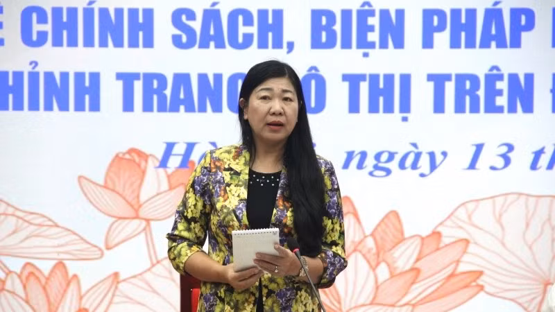 Chủ tịch Ủy ban Mặt trận Tổ quốc Việt Nam thành phố Hà Nội Nguyễn Lan Hương cho rằng, cần bổ sung trách nhiệm của người dân, doanh nghiệp trong quy định về cải tạo, chỉnh trang đô thị. 