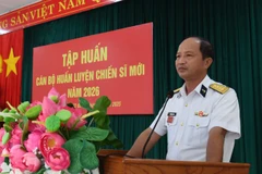 Đại tá Lương Quốc Anh, Phó Tư lệnh Vùng 5 Hải quân phát biểu khai mạc tập huấn. (Ảnh do Vùng 5 Hải quân cung cấp)
