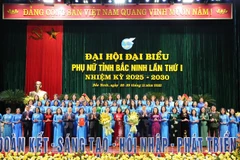 Ban chấp hành Đại hội đại biểu Phụ nữ tỉnh Bắc Ninh lần thứ 1 ra mắt.