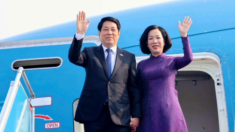 Chủ tịch nước Lương Cường và Phu nhân cùng đoàn đại biểu cấp cao Việt Nam lên đường tham dự Phiên Thảo luận chung cấp cao Đại hội đồng Liên hợp quốc, Khóa 80, kết hợp hoạt động song phương tại Hoa Kỳ.