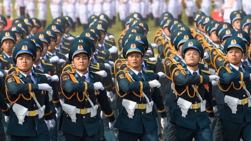 Các đơn vị bộ đội tham gia hợp luyện diễu binh, diễu hành lần 3. (Ảnh: Thế Đại)