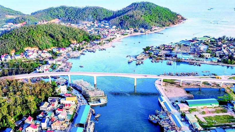 Cầu Lạch Quèn thuộc dự án đường ven biển Nghi Sơn-Cửa Lò.