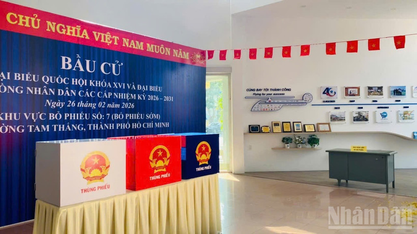 Khu vực bỏ phiếu sớm số 7, bầu đại biểu Quốc hội khóa XVI và đại biểu Hội đồng nhân dân các cấp nhiệm kỳ 2026-2031, ngày 26/2/2026, tại phường Tam Thắng, Thành phố Hồ Chí Minh. (Ảnh: HẢI CHÍNH)