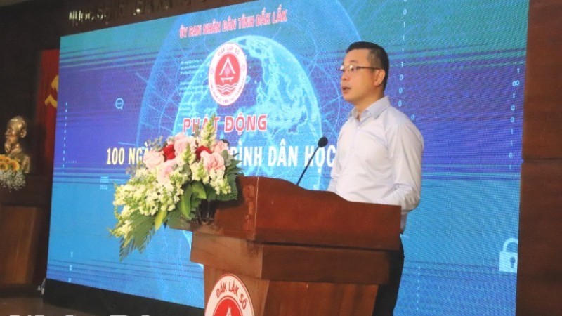 Phó Bí thư Tỉnh ủy Đắk Lắk Đỗ Hữu Huy phát động 100 ngày cao điểm thực hiện phong trào “Bình dân học vụ số”.