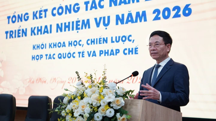 Bộ trưởng Nguyễn Mạnh Hùng phát biểu kết luận tại Hội nghị.