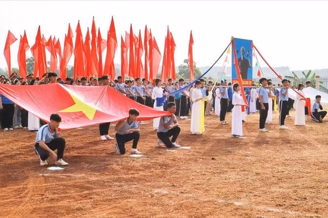 Nhân dân xã Đắk Ơ tham gia hội thao chào mừng Đại hội Đảng lần thứ XIV.