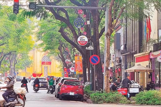 Tuyến phố Lý Thường Kiệt, Hà Nội.