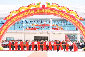 Sân bay quân sự Phan Thiết đưa vào hoạt động, tạo thế trận quốc phòngan ninh vững mạnh, góp phần phát triển kinh tế-xã hội.