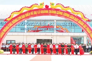 Sân bay quân sự Phan Thiết đưa vào hoạt động, tạo thế trận quốc phòngan ninh vững mạnh, góp phần phát triển kinh tế-xã hội.