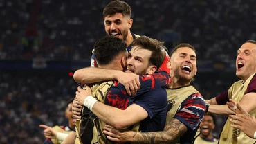 Các cầu thủ PSG ăn mừng trong trận chung kết trước Inter Milan. (Ảnh: UEFA)