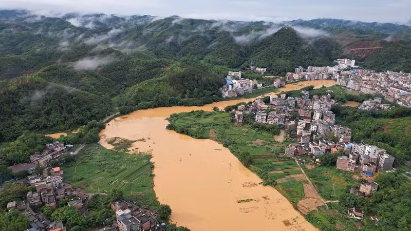 Nước sông dâng cao tại Quảng Tây. (Nguồn: CGTN)