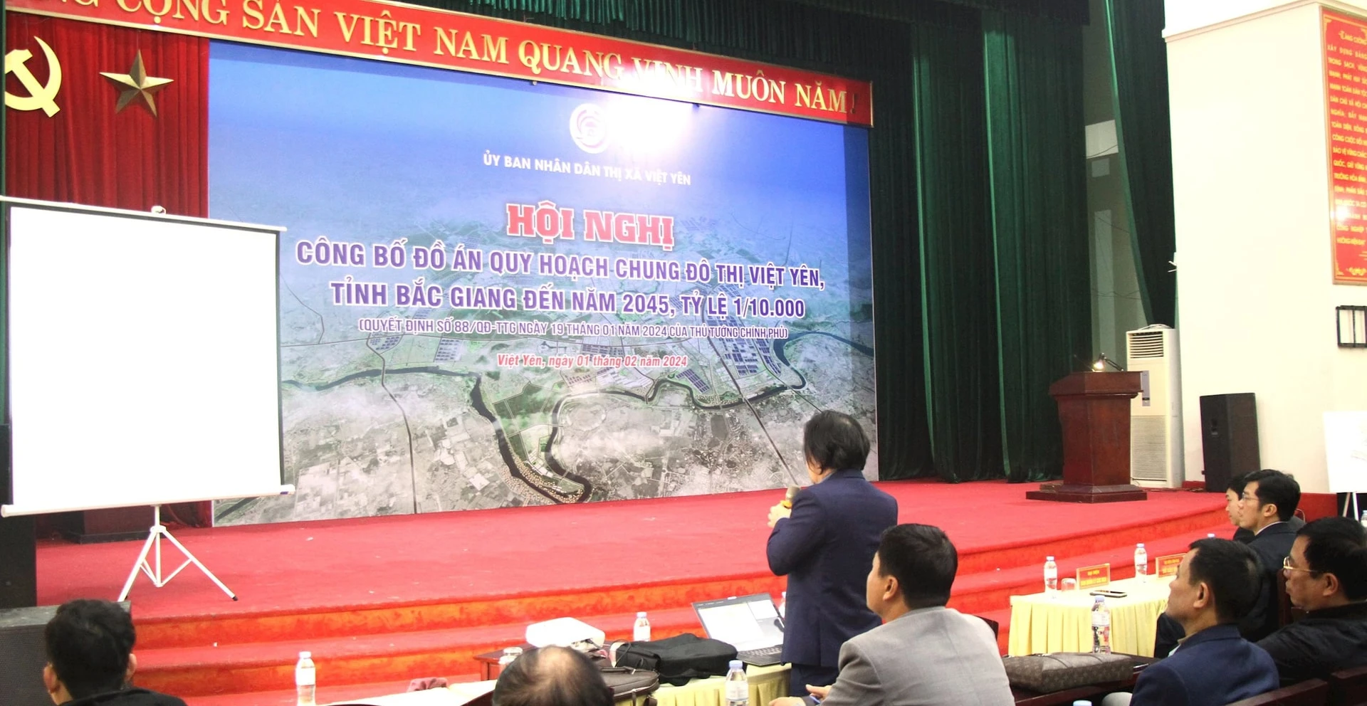 Hội nghị công bố đồ án quy hoạch chung đô thị Việt Yên (Bắc Giang). Nguồn: Thị ủy Việt Yên