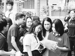 Kỳ thi vào lớp 10 luôn tạo áp lực cho cả học sinh và phụ huynh. Ảnh: NAM NGUYỄN