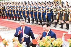 Tổng Bí thư, Chủ tịch Trung Quốc chủ trì lễ đón Tổng thống Hàn Quốc. (Ảnh: TÂN HOA XÃ)