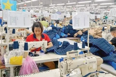 Hoạt động sản xuất tại Công ty cổ phần Đầu tư và thương mại TNG.