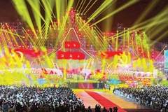 Chương trình nghệ thuật đặc biệt về tình hữu nghị Việt-Lào diễn ra tại Viêng Chăn. (Ảnh: Đại sứ quán Việt Nam tại Lào)