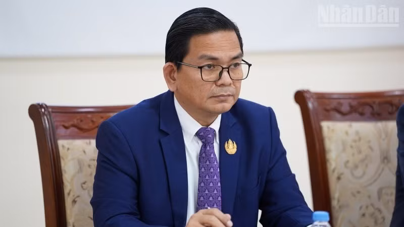 Tiến sĩ Kin Phea, Giám đốc Viện Quan hệ quốc tế thuộc Viện Hàn lâm Hoàng gia Campuchia. (Ảnh: ĐINH TRƯỜNG)