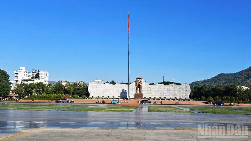 Quảng trường Nguyễn Tất Thành, nơi sẽ diễn ra chương trình "Cùng Việt Nam tiến bước".