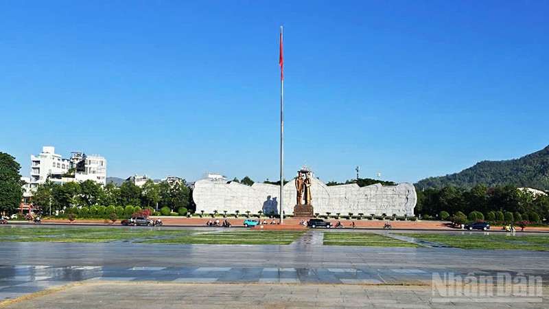 Quảng trường Nguyễn Tất Thành, nơi sẽ diễn ra chương trình "Cùng Việt Nam tiến bước".