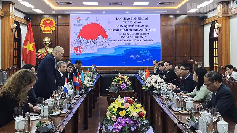 Quang cảnh buổi tiếp.