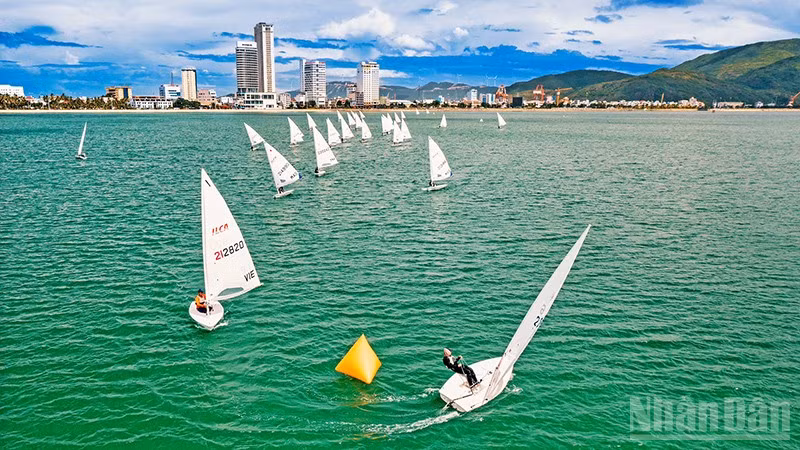 Du lịch đóng góp quan trọng vào sự phát triển kinh tế của phường Quy Nhơn.