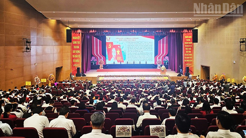 Quang cảnh đại hội.