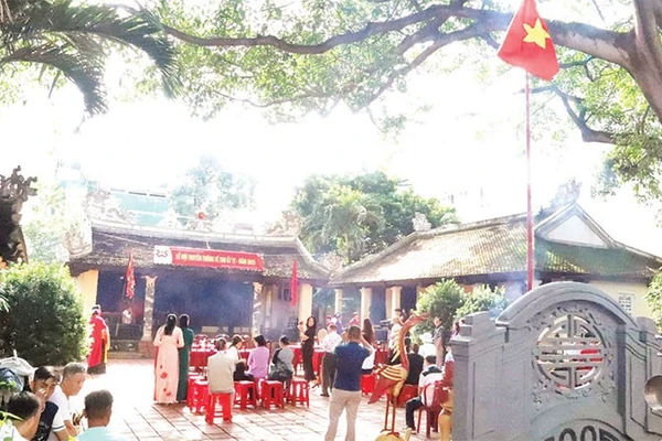 Đình Lạc Giao được Bộ Văn hóa (nay là Bộ Văn hóa, Thể thao và Du lịch) xếp hạng Di tích lịch sử quốc gia năm 1990.