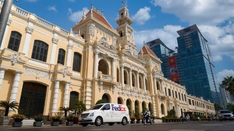 FedEx Express chuyển đổi mô hình kinh doanh tại Việt Nam sang phục vụ trực tiếp nhằm đáp ứng nhu cầu gửi hàng quốc tế ngày càng tăng.