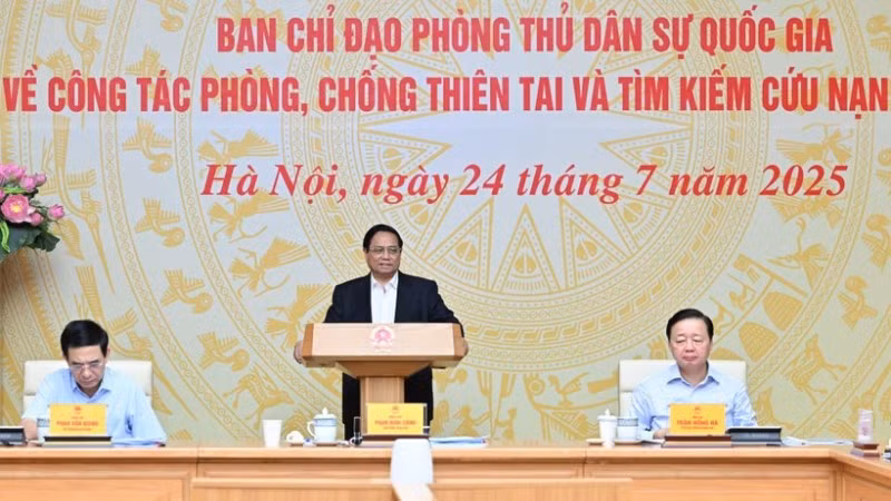 Thủ tướng Chính phủ Phạm Minh Chính chủ trì Phiên họp lần thứ nhất Ban Chỉ đạo Phòng thủ dân sự quốc gia. (Ảnh: TRẦN HẢI) 