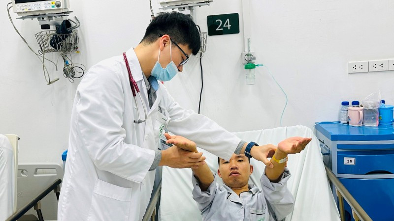 Đánh giá khả năng phục hồi sau điều trị cho người bệnh tại Trung tâm đột quỵ (Bệnh viện Bạch Mai).