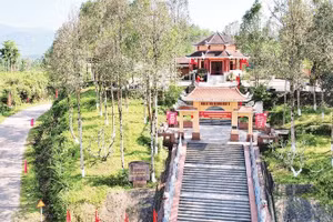 Du lịch tại vùng căn cứ địa cách mạng