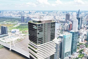 Thành phố Hồ Chí Minh tăng cường đầu tư hạ tầng đô thị để thúc đẩy tăng trưởng kinh tế hai con số.