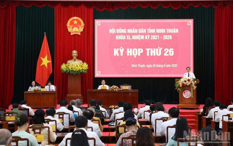 Quang cảnh kỳ họp
