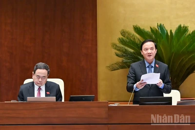 Phó Chủ tịch Quốc hội Nguyễn Khắc Định phát biểu. (Ảnh: DUY LINH)