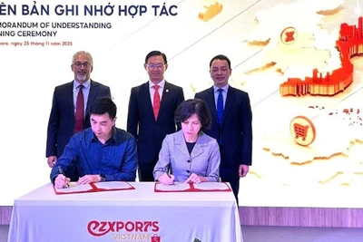 Quang cảnh lễ ký kết. (Ảnh: BCT)