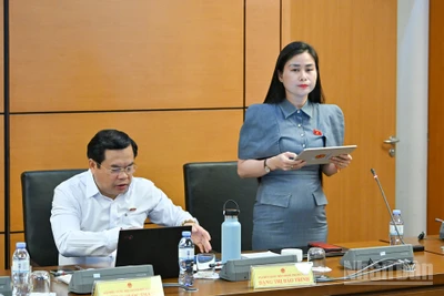 Đặt con người làm trung tâm, hoàn thiện hành lang pháp lý cho xã hội số an toàn, nhân văn