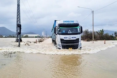 Nước lũ gây ngập lụt tại tỉnh Gia Lai. (Ảnh: AN NHIÊN)