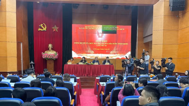 Quang cảnh họp báo.