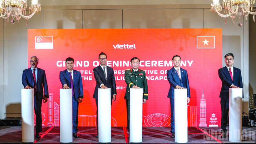 Văn phòng đại diện tại Singapore được kỳ vọng sẽ mở ra cơ hội cho Viettel trong các lĩnh vực như hàng không, chuyển đổi số an ninh mạng, AI, cloud...