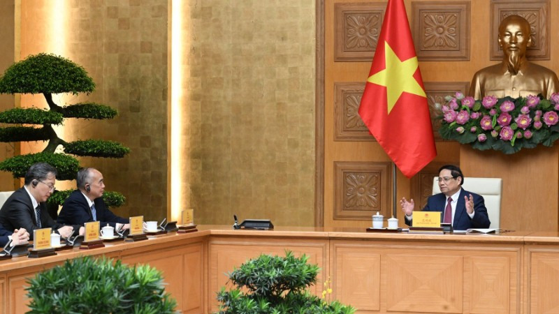 Thủ tướng Chính phủ Phạm Minh Chính tiếp đồng chí Lâm Vũ, Ủy viên Trung ương Đảng, Bí thư Tỉnh ủy, Chủ nhiệm Ủy ban Thường vụ Đại hội đại biểu nhân dân tỉnh Sơn Đông, Trung Quốc. (Ảnh: Trần Hải)