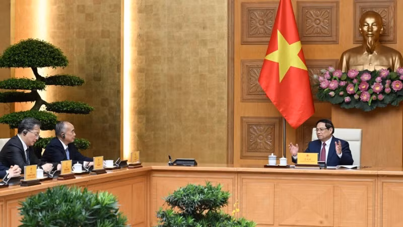 Thủ tướng Chính phủ Phạm Minh Chính tiếp đồng chí Lâm Vũ, Ủy viên Trung ương Đảng, Bí thư Tỉnh ủy, Chủ nhiệm Ủy ban Thường vụ Đại hội đại biểu nhân dân tỉnh Sơn Đông, Trung Quốc. (Ảnh: Trần Hải)