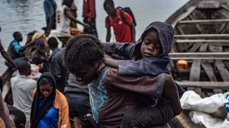 Người tị nạn gần thành phố Goma, tỉnh Bắc Kivu, CHDC Congo. (Ảnh: THX/TTXVN) 