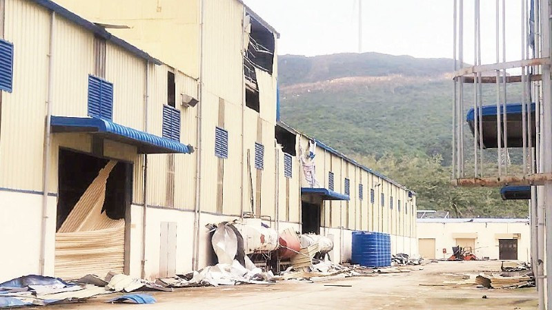 Những thiệt hại về cơ sở vật chất tại Công ty trách nhiệm hữu hạn Sản xuất thức ăn chăn nuôi FAGO vẫn chưa thể khắc phục hoàn toàn.